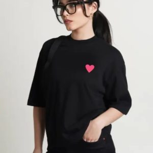 younshe-womens-oversized-black-heart-tee.jpg